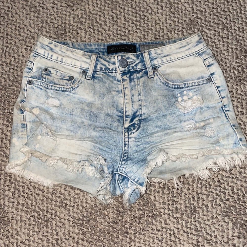Women’s Aeropostale high waisted shorts light wash